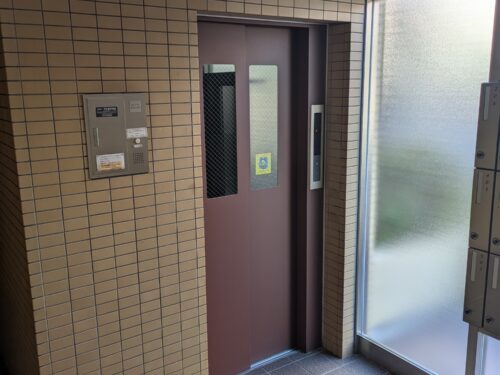 エレベーター